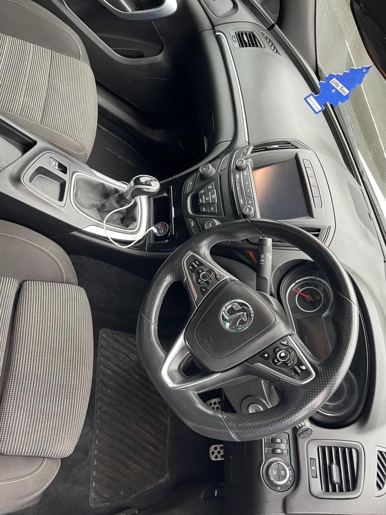 ULEZ SRI VX Vauxhall , INSIGNIA, Hatchback, 2016, Manual, 1956 (cc), 5 doors