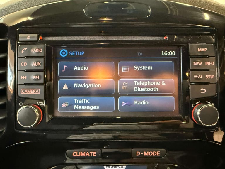 2017 Nissan Juke 1.6 Juke Tekna CVT 5dr SUV Petrol Automatic