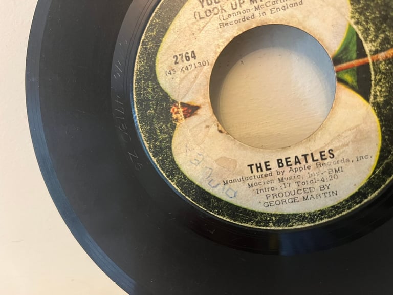 The Beatles - Let It Be/You Know My Name (Look Up My Number) 7" Vinyl Record