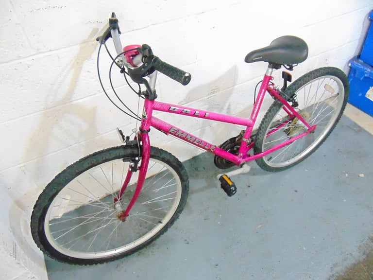 Emmelle Bali (18 inch frame) Mountain Bike (free local delivery)