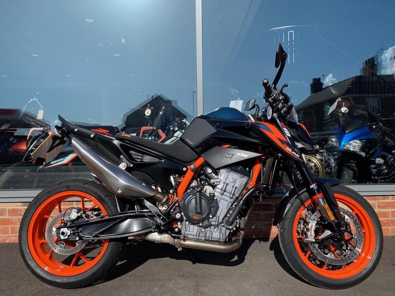 KTM 890 DUKE R - 5672 MILES - TECH PACK - 2 YEAR WARRANTY