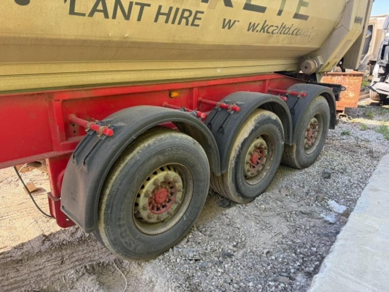 KELBERG 3 AXLE TIPPING TRAILER TRAILER