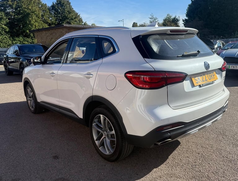 2022 MG MG HS 1.5 T-GDI 16.6kWh Exclusive Auto Euro 6 (s/s) 5dr ESTATE Petrol/Electric Hybrid Aut...