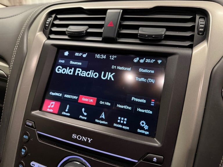 2018 Ford Mondeo 2.0 TDCi Duratorq Vignale Hatchback 5dr Diesel Manual Euro 6 (s/s) (150 ps) Hatc...