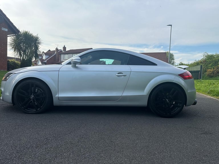 2011 Audi TT 2.0 TFSI 210 BHP *** NEW MOT / F.S.H / NEW M.O T 