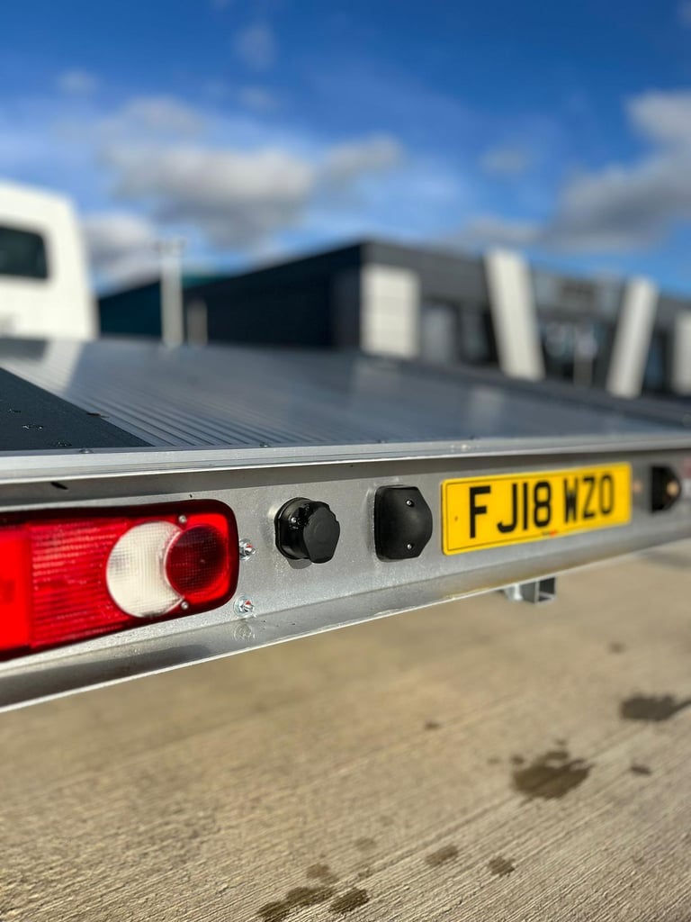 CRAFTER MOVANO ALUMINIUM RECOVERY TRUCK BODY BEAVERTAIL BODY CAR TRANSPORTER