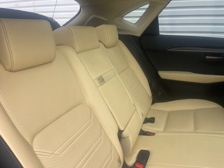 2017 Lexus NX 2.5 300h Premier SUV 5dr Petrol Hybrid E-CVT 4WD Euro 6 (s/s)