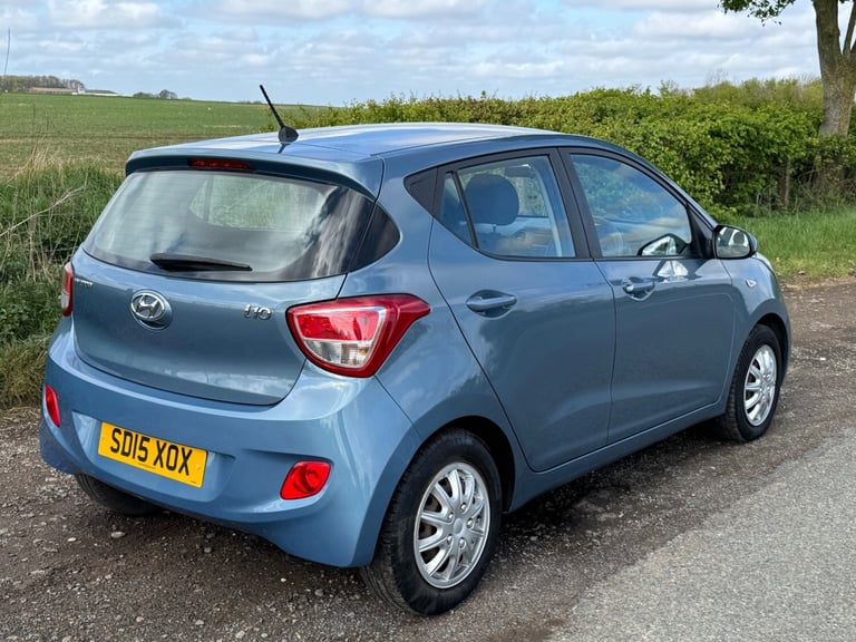 LOW MILEAGE + 2 KEYS