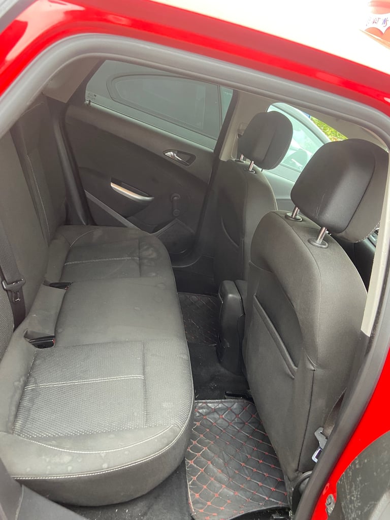 Vauxhall, ASTRA, Hatchback, 2011, Manual, 1598 (cc), 5 doors