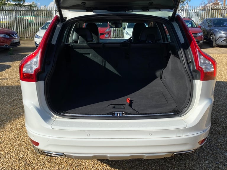2016 Volvo XC60 2.0 D4 SE Nav Euro 6 (s/s) 5dr ESTATE Diesel Manual