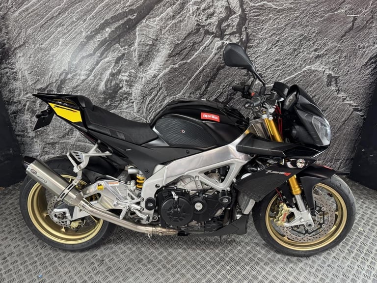 APRILIA TUONO 1000 V4 R APRC 2011