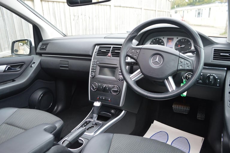 2010 Mercedes-Benz B Class B180 Sport 5dr CVT Auto MPV PETROL Automatic
