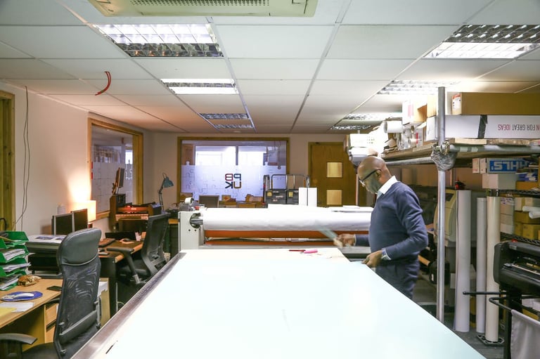 Office | Creative Space | Workspace | Commercial Unit | Desk in Hackney East London E9