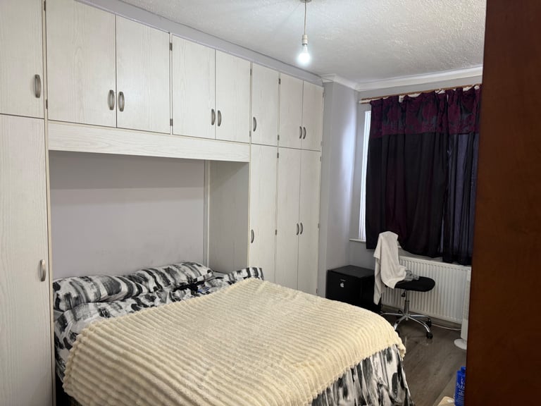 7 Bedrooms House HMO Licensed in available to rent in Hayes UB3