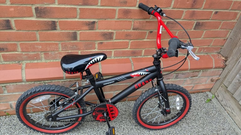 Boys black concept shark bike  15 inch