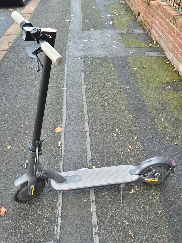 image for Xiaomi mi scooter 1S