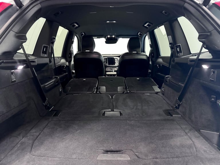 2022 Volvo XC90 2.0h T8 Recharge 18.8kWh R-Design SUV 5dr Petrol Plug-in Hybrid Auto 4WD Eu ESTAT...