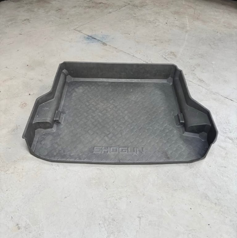 MITSUBISHI SHOGUN MK3 LWB HEAVY DUTY BOOT LINER 