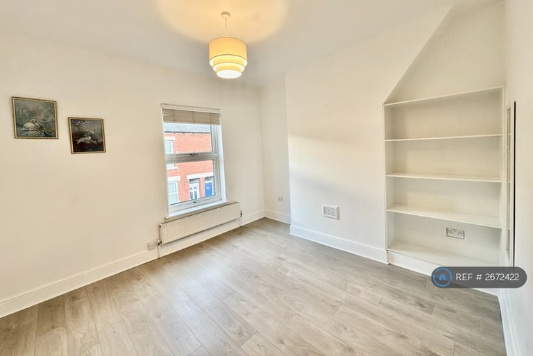 2 bedroom house in Jones Street, Salford, M6 (2 bed) (#2672422)