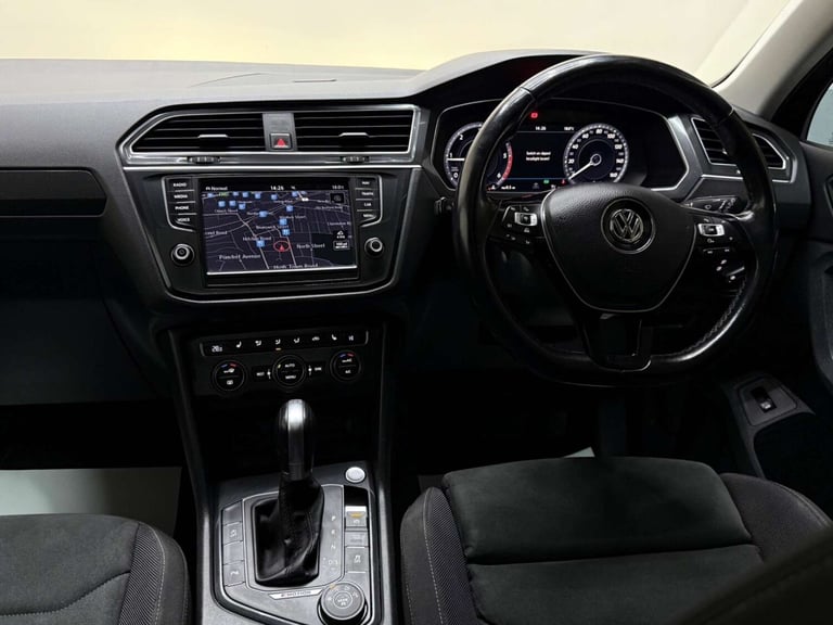 2017 Volkswagen Tiguan 2.0 TDI BlueMotion Tech SEL DSG 4Motion Euro 6 (s/s) 5dr SUV Diesel Automatic