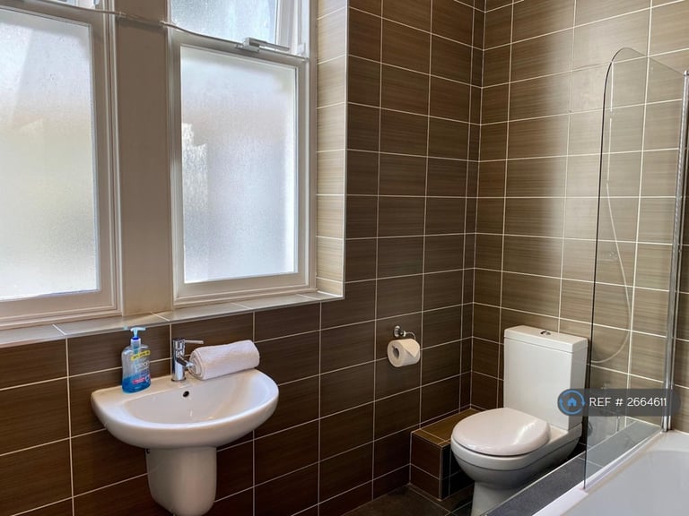 2 bedroom flat in St. Nicholas Chambers, Newcastle Upon Tyne, NE1 (2 bed) (#2664611)