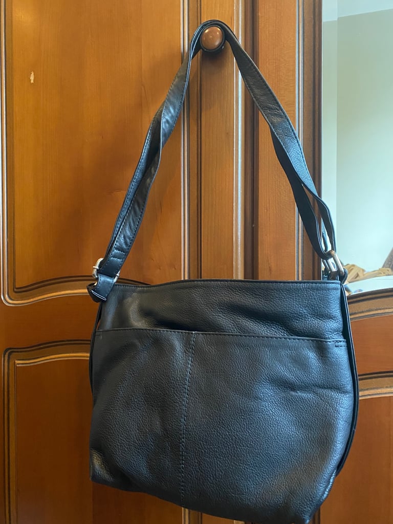 Pavers leather bag