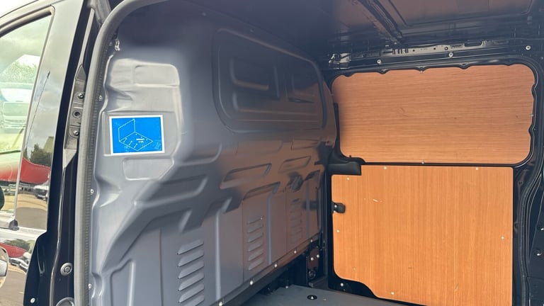 2024 Mercedes-Benz Vito 85kW 66kWh Progressive Panel Van L2 Auto 115PS PANEL VAN Electric Automatic