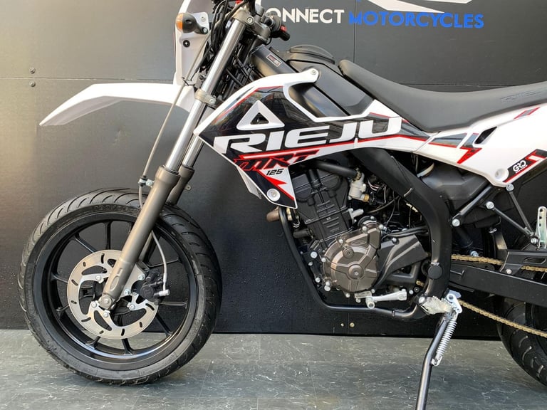 RIEJU MRT 125 cc 2025 VERY LOW MILEAGE HPI CLEAR 125cc SUPERMOTO 339 MILES!!