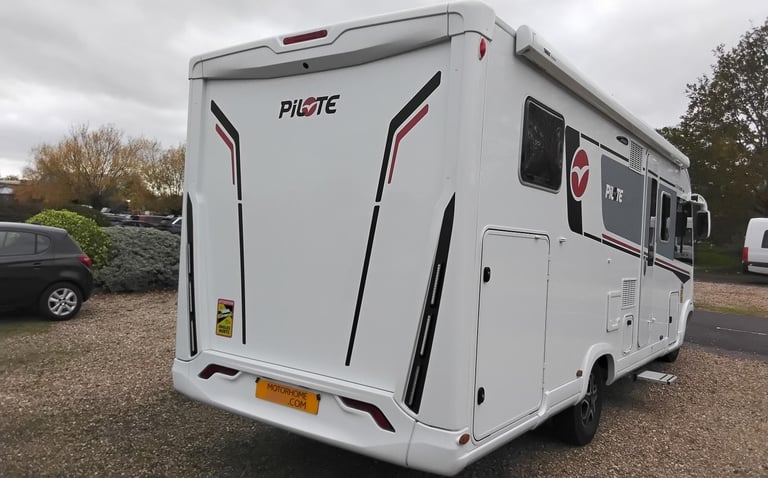 Pilote G740FGJ Evidence - need to view to appreciate!  balance of Fiat warranty