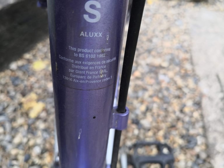 Ladies giant Cypress 18 speed bike