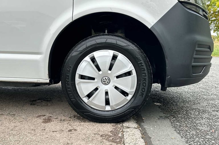 2024 Volkswagen Transporter 2.0 TDI 110 Startline Kombi Van Combi Van Diesel Manual