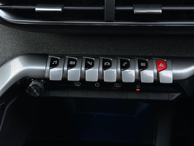 2018 Peugeot 5008 1.2 PureTech Allure EAT Euro 6 (s/s) 5dr HATCHBACK Petrol Automatic