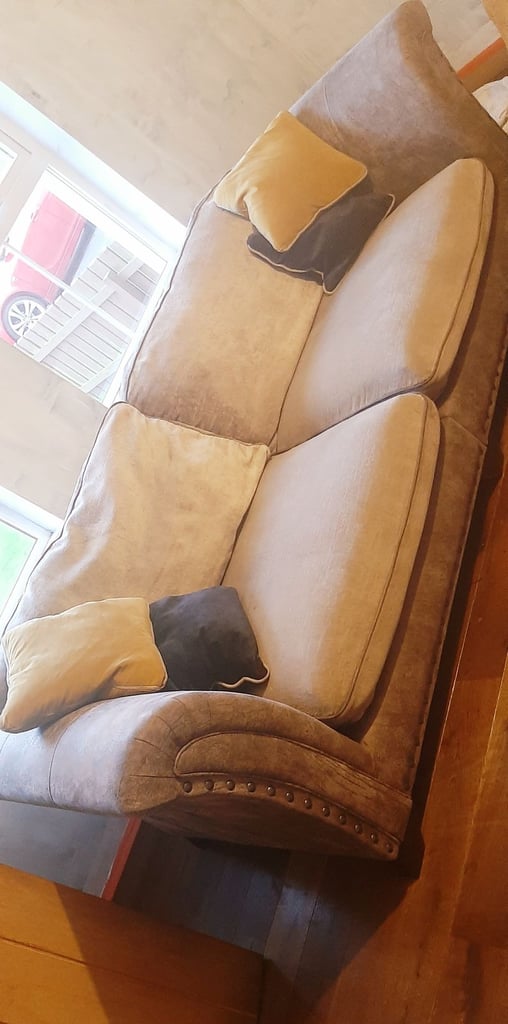 Large hudson 4 seater sofa and throne chair