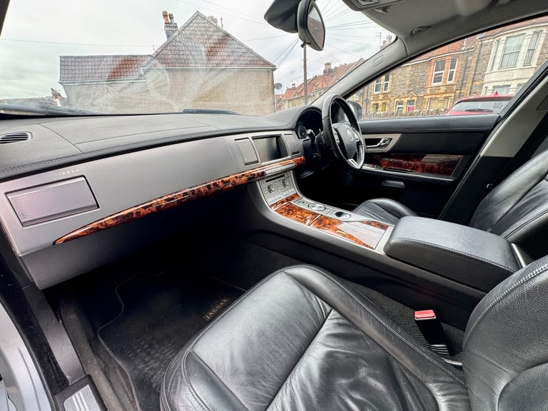 Jaguar, XF, Luxury, Saloon, 2010, Other, 2993 (cc), 4 doors