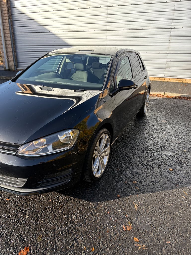 VW GOLF BLACK 5 DOOR TWIN SPORTS EXHAUSTS ZERO ROAD TAX