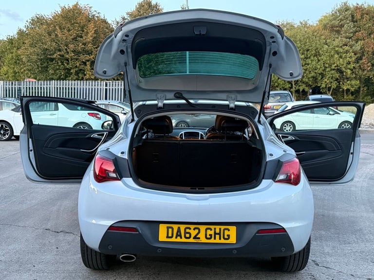 2012 Vauxhall Astra GTC 2.0 CDTi 16V SRi 3dr Auto HATCHBACK Diesel Automatic