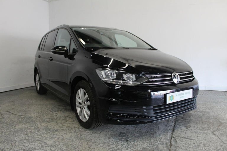 VOLKSWAGEN TOURAN 1.6 TDI SE Euro 6 (s/s) 5dr 2017