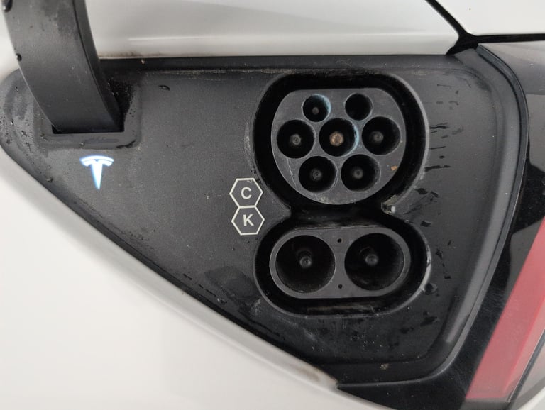 2022 Tesla Model Y (Dual Motor) Long Range SUV 5dr Electric Auto 4WDE (384 bhp) - HEATED LEATH Su...