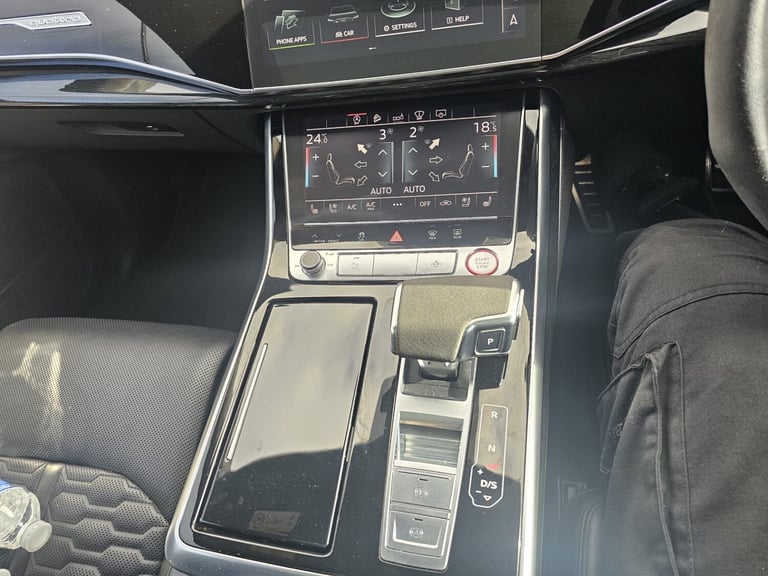 AUDI RSQ8 TFSI QUATTRO VORSPRUNG 