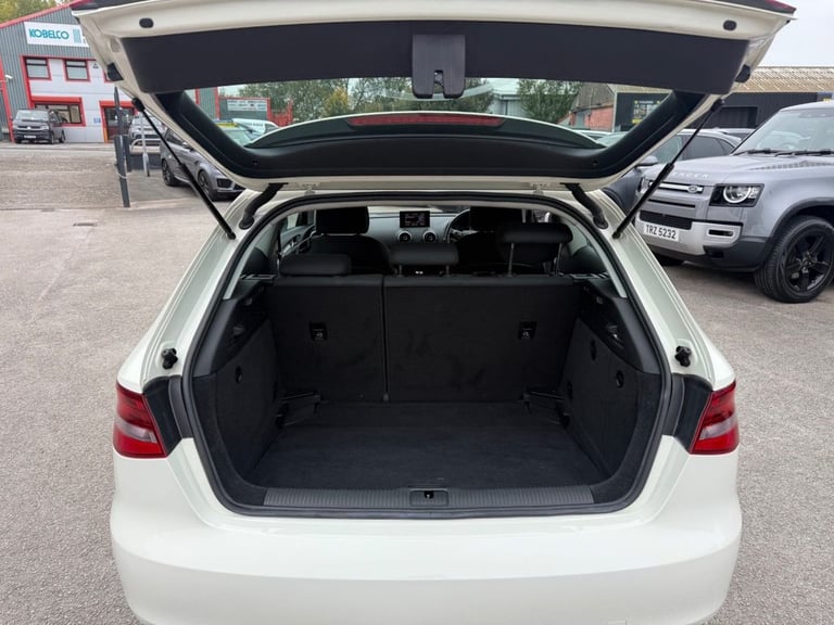 2013 Audi A3 1.6 TDI SE Hatchback 3dr Diesel Manual-2 FORMER KEEPERS-BLUETOOTH-DAB RADIO Hatchbac...