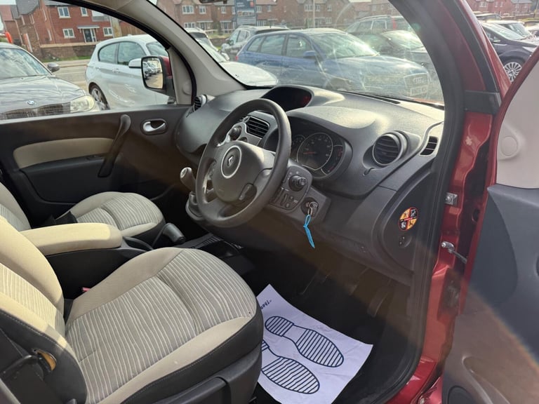 2012 Renault Kangoo 1.5 dCi Expression Euro 5 5dr MPV Diesel Manual