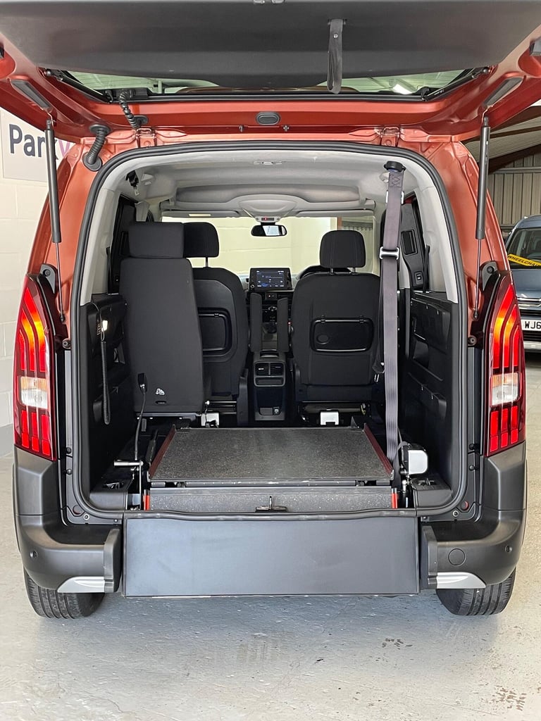 PEUGEOT RIFTER 1.5 WAV wheelchair accessible vehicle 2021
