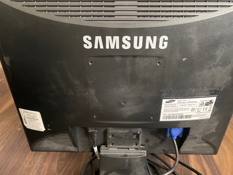 PC Monitor and keyboard & mouse combo