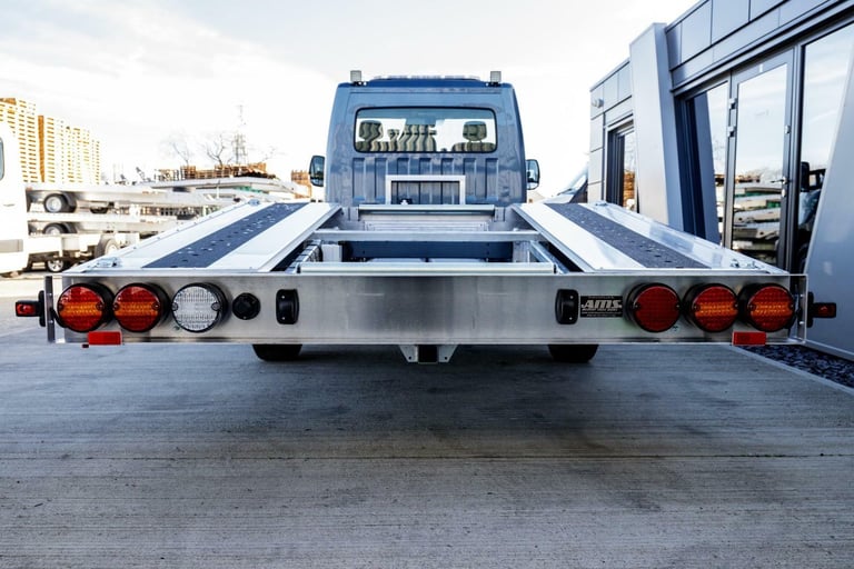 INTERSTAR MASTER RECOVERY TRUCK BODY BEAVERTAIL BODY CAR TRANSPORTER 2024