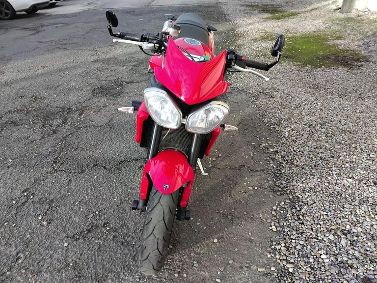 2012 12 TRIUMPH STREET TRIPLE R RED NAKED 675 STREET FIGHTER NEW MOT