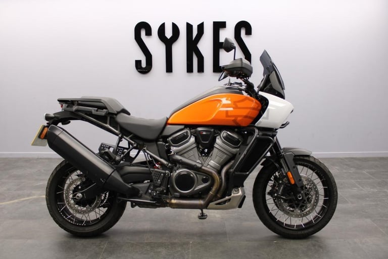 2021 Harley-Davidson RA1250S Pan America Special in Baja Orange White