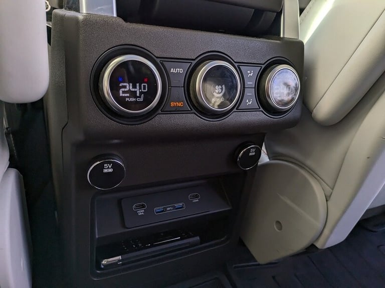 2017 Land Rover Discovery 3.0 TD6 HSE Luxury 5dr Auto ESTATE DIESEL Automatic