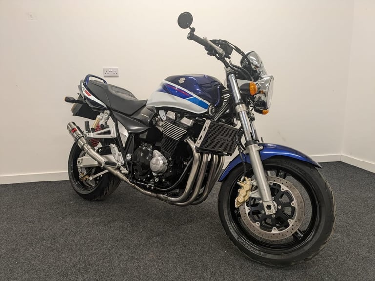 SUZUKI GSX1400 **  12 MONTHS MOT -  LOW MILES - BLACK WIDOW EXHAUST **