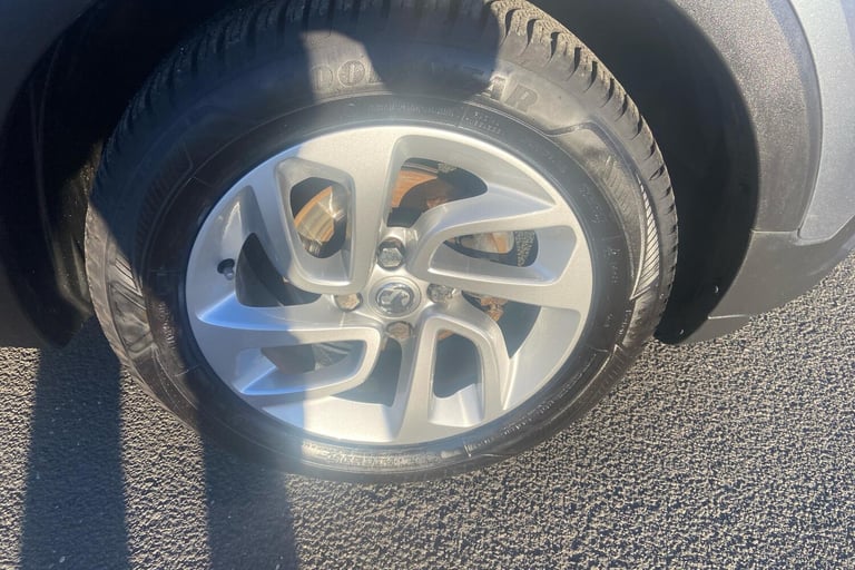  Vauxhall Crossland X 1.2 Se Suv 5dr Petrol Manual Euro 6 81 Ps Petrol