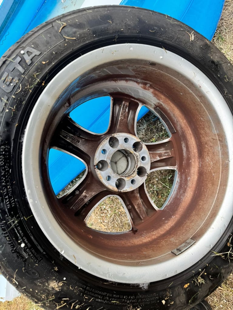 Mercedes-Benz CLK W209 16" alloy wheels and tyres